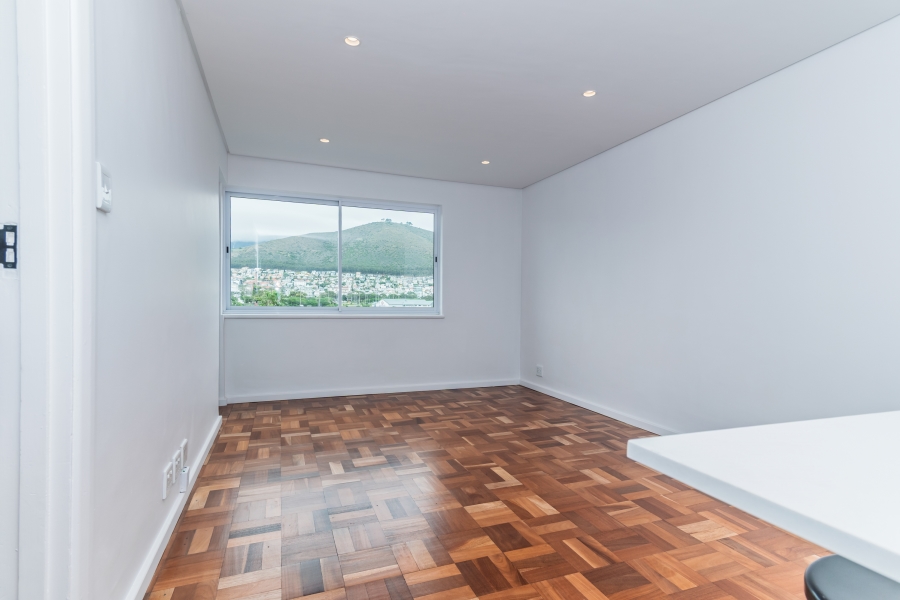 To Let 2 Bedroom Property for Rent in Mouille Point Western Cape
